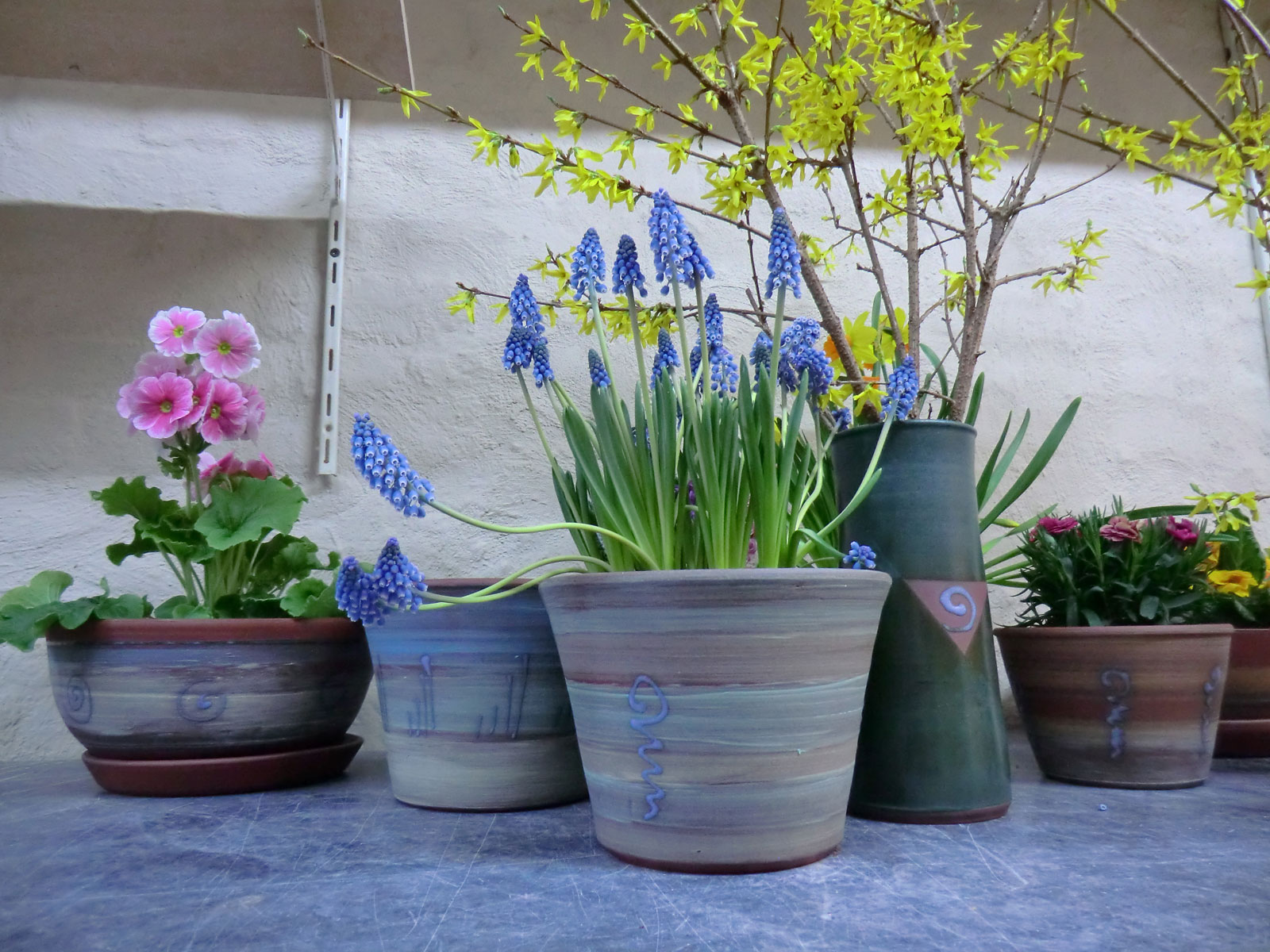 Blumentöpfe Engobe 